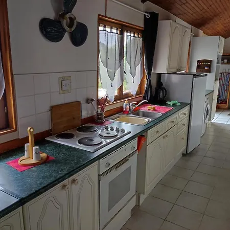 Grand Hourcqs Vakantiehuis Pouillon